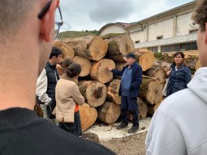 Javier Barberena durante la visita.